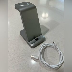 Wireless Charging Station CW370.